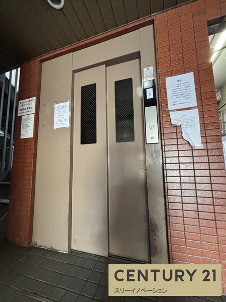 エントランス　★エレベーター★