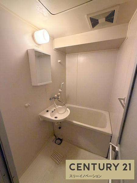 バス・シャワールーム　★お・ふ・ろ★