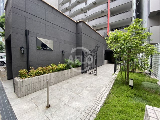 エントランス　アバンダント釣鐘　エントランス