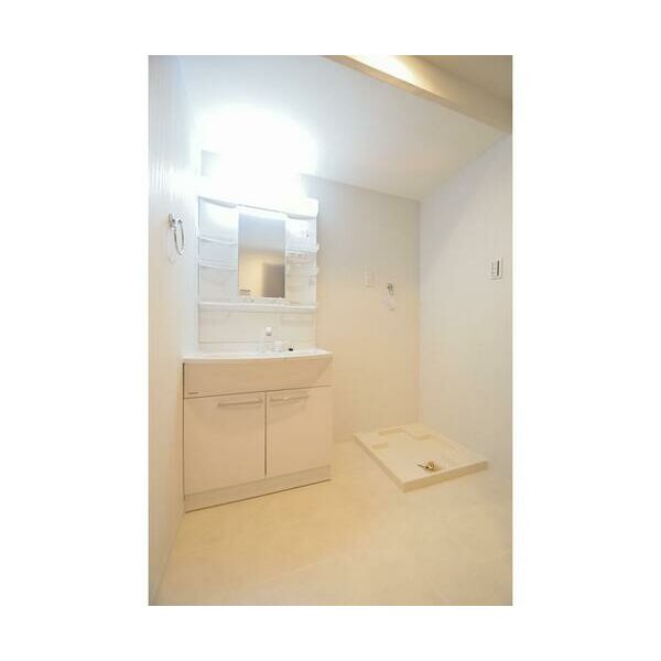 洗面設備　アバンダント釣鐘　洗面脱衣所