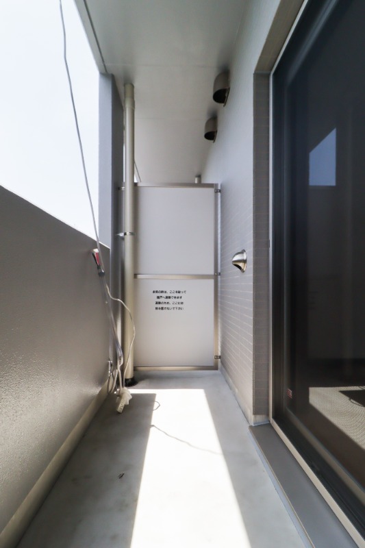 バルコニー　図面と現状に相違がある場合には現状を優先