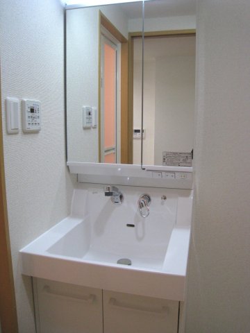 洗面設備　現況と相違する場合は現況を優先します。