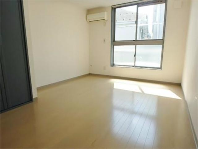 その他部屋・スペース　洋室８帖