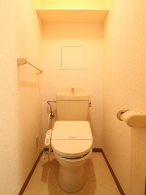 トイレ　温水洗浄暖房便座