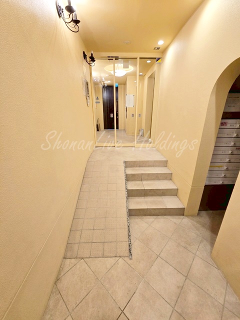 エントランス　綺麗なエントランス♪