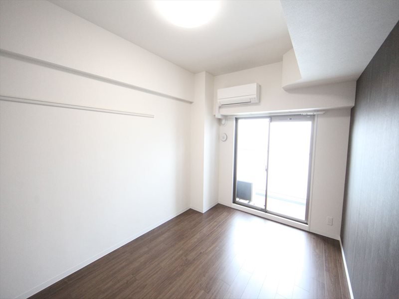 バルコニー　洋室8.4帖　クローゼット