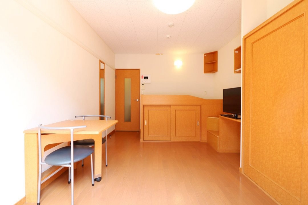 その他　使わない時は折り畳んで、部屋を広く使えます。