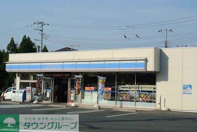 コンビニ　ローソン四街道吉岡店（コンビニ）まで684m