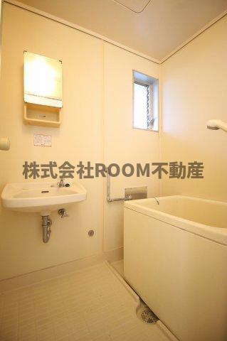 バス・シャワールーム　お風呂で日々の疲れを落としましょう