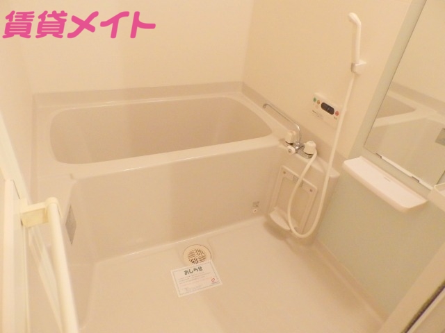 バス・シャワールーム　同物件別室反転タイプ画像