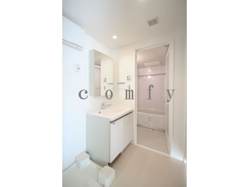 洗面設備　パウダールーム