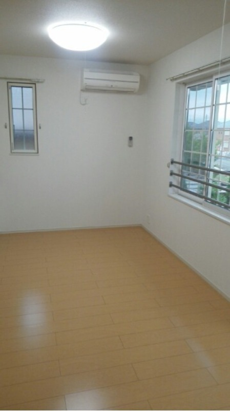 居室・リビング　図面と現状に相違がある場合には現状を優先