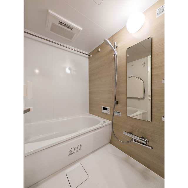 バス・シャワールーム　おしゃれな内装です