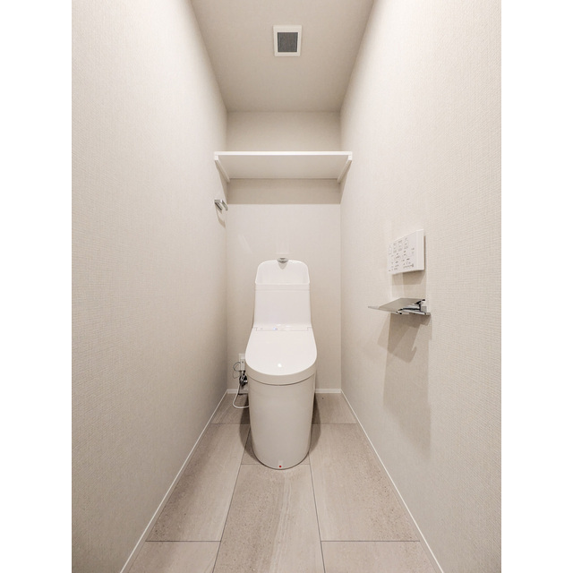 トイレ　きれいな内装です