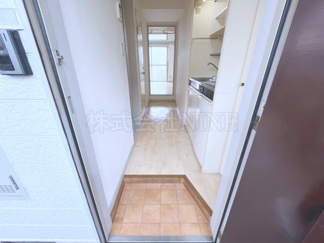 玄関　明るい玄関です