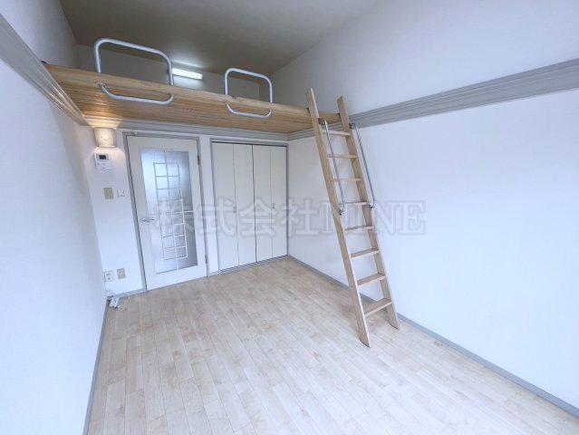 居室・リビング　※写真と現況に相違がある場合は、現況を優先します。