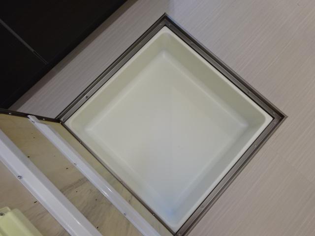 収納　床下収納