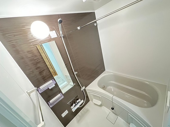 バス・シャワールーム　※別部屋の写真です