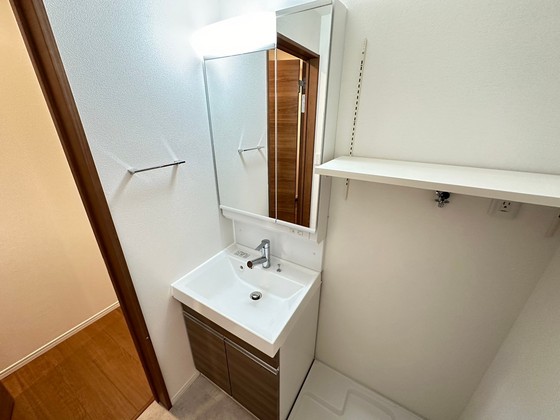 洗面設備　※別部屋の写真です