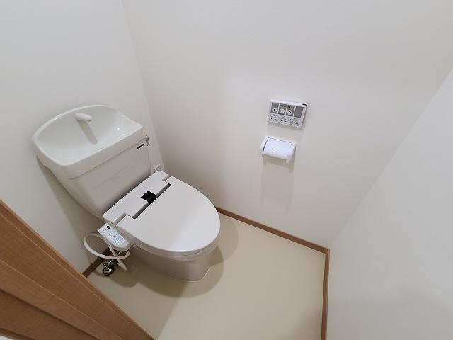 トイレ　トイレ