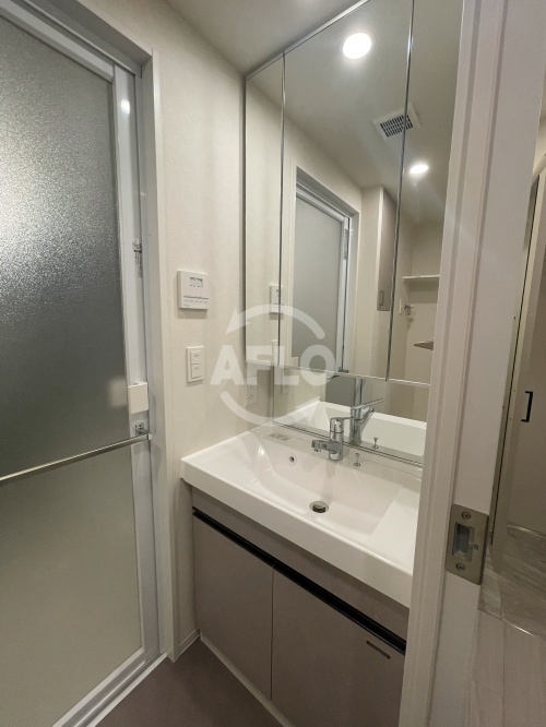 洗面設備　アーバネックス東梅田　独立洗面台