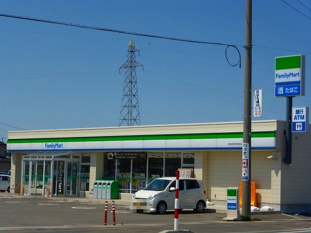 コンビニ　ファミリーマート（コンビニ）まで400m