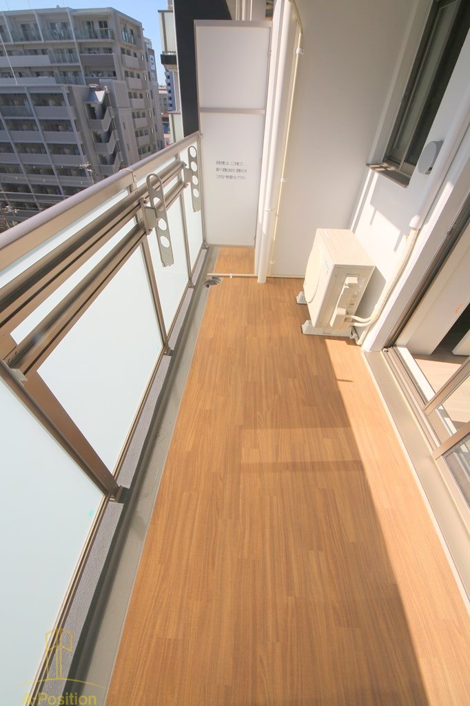 バルコニー　セレニテ難波グランデシュッド