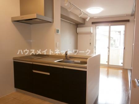 キッチン　キッチン・IHクッキングヒーター（参考101号室写真）