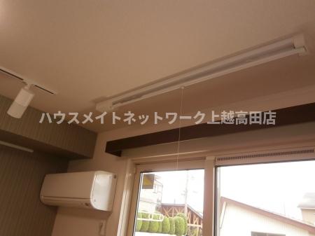 眺望　室内物干し（参考101号室写真）