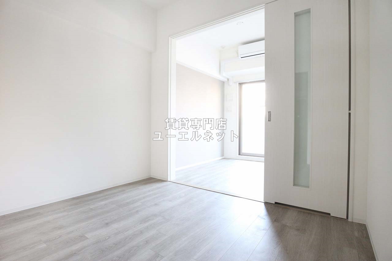 居室・リビング　ゆったりとくつろげる、落ち着きのある居室空間です