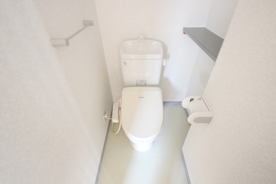 トイレ　※別部屋の写真です