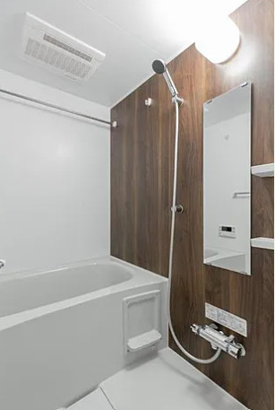 バス・シャワールーム　※別部屋の参考写真です。