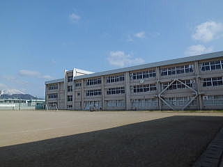 小学校　城北小学校（小学校）まで986m