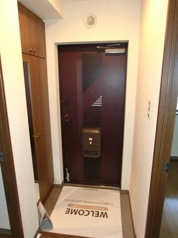 玄関　※別号室参考写真です