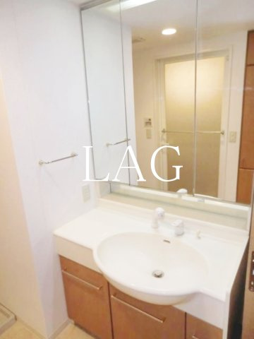 洗面設備　洗面台です。