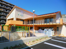幼稚園・保育園　あじさい保育所（幼稚園・保育園）まで284m