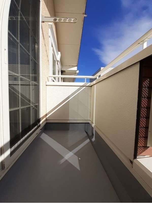 バルコニー　図面と現状に相違がある場合には現状を優先