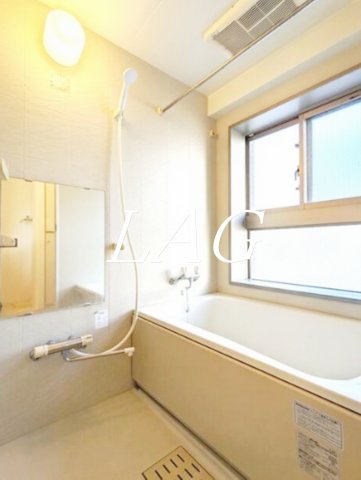 バス・シャワールーム　お風呂です。