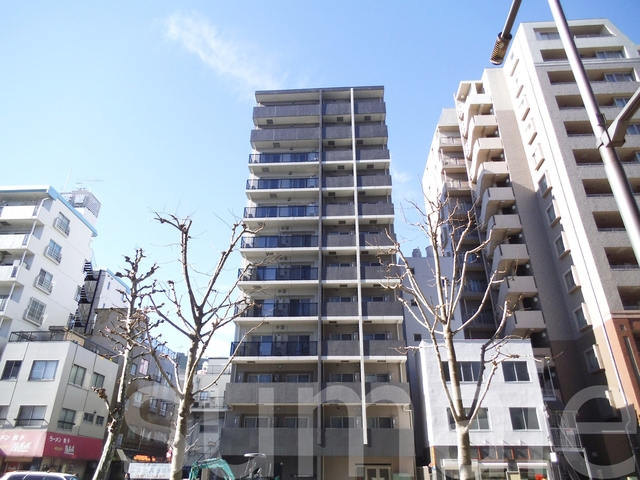 建物外観　12階建ての建物です！！