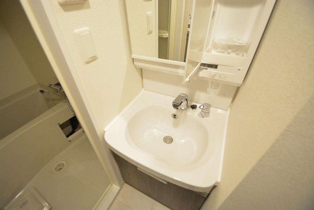 洗面設備　洗髪洗面化粧台