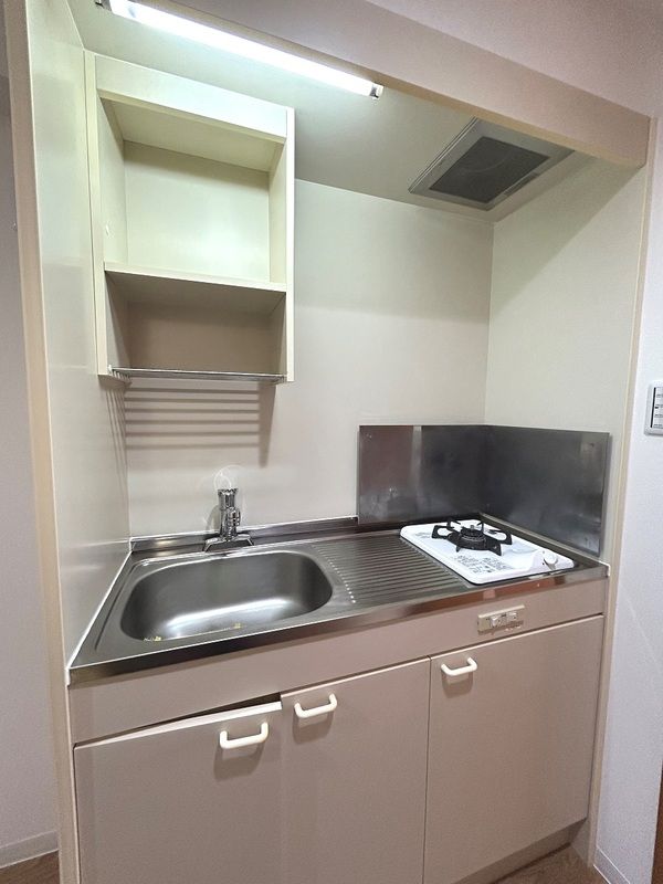 キッチン　参考写真（同物件別部屋）