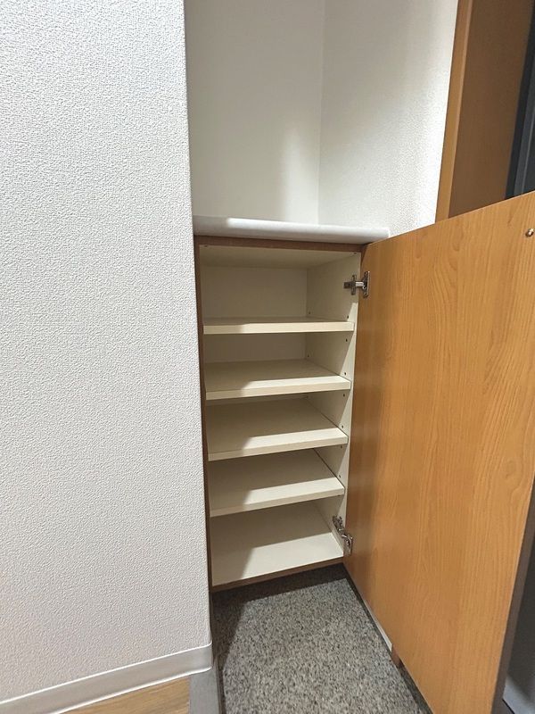 玄関　参考写真（同物件別部屋）