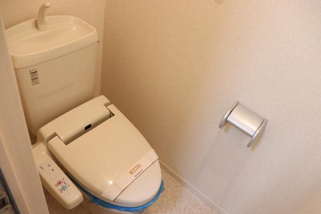 トイレ　温水洗浄暖房便座