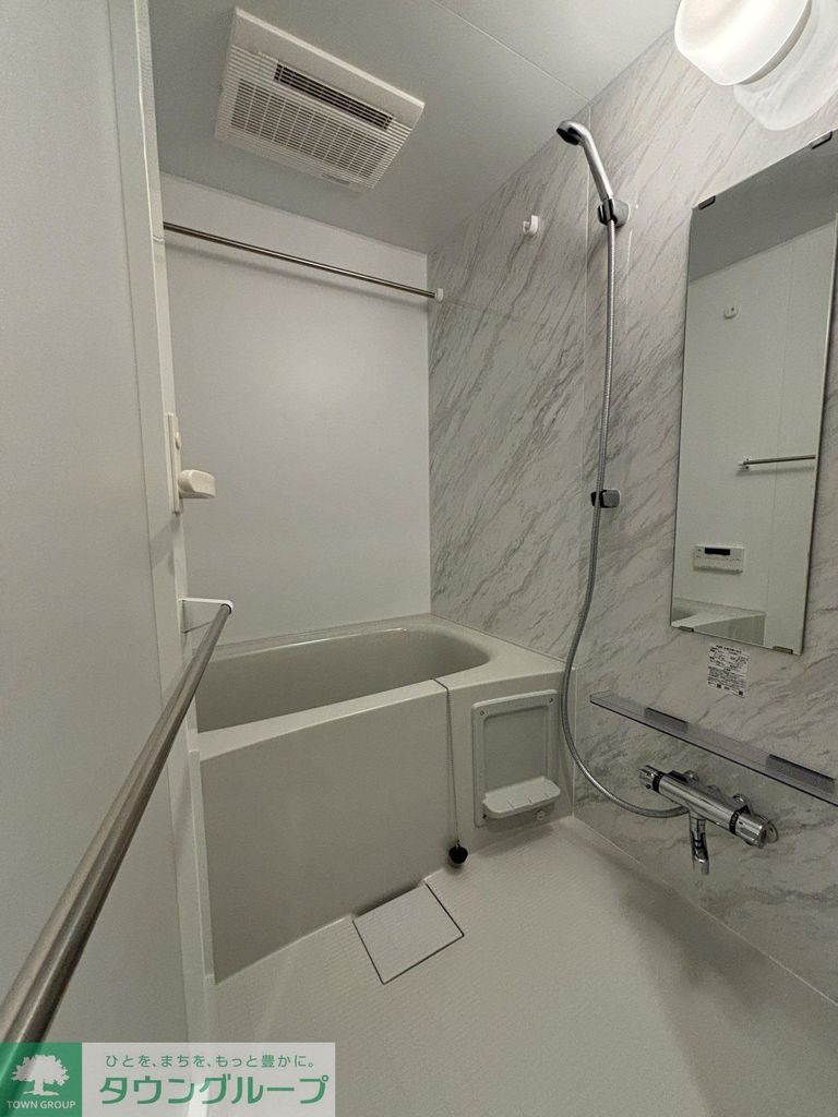 バス・シャワールーム　バス