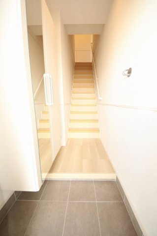 玄関　明るい玄関です