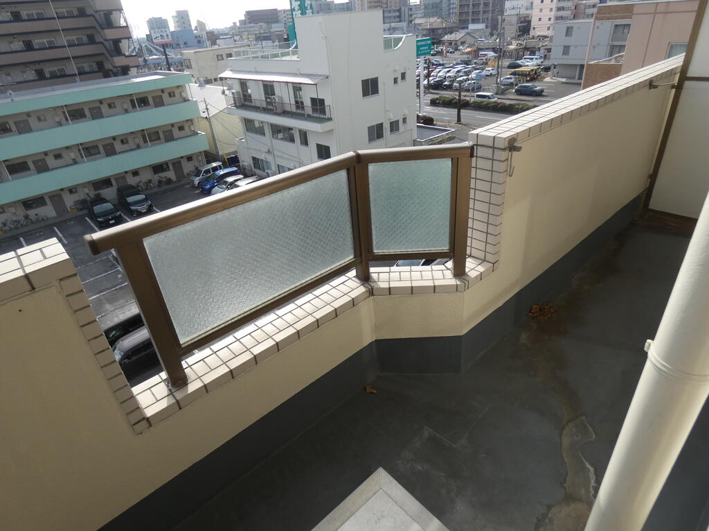 バルコニー　バルコニー