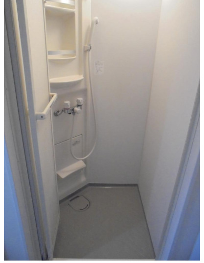 バス・シャワールーム　落ち着いた空間のシャワールームです