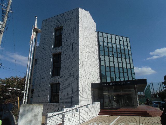 図書館　横須賀市北図書館（図書館）まで443m