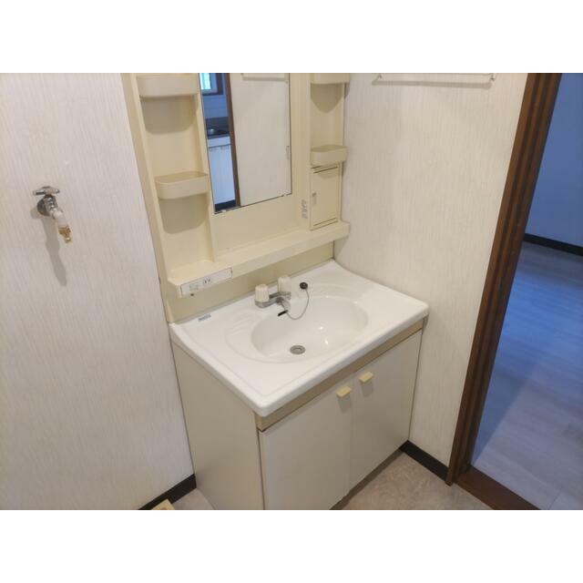 洗面設備　洗面台独立の水まわり