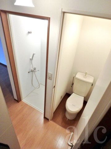 バス・シャワールーム　シンプルで使いやすいシャワールームです